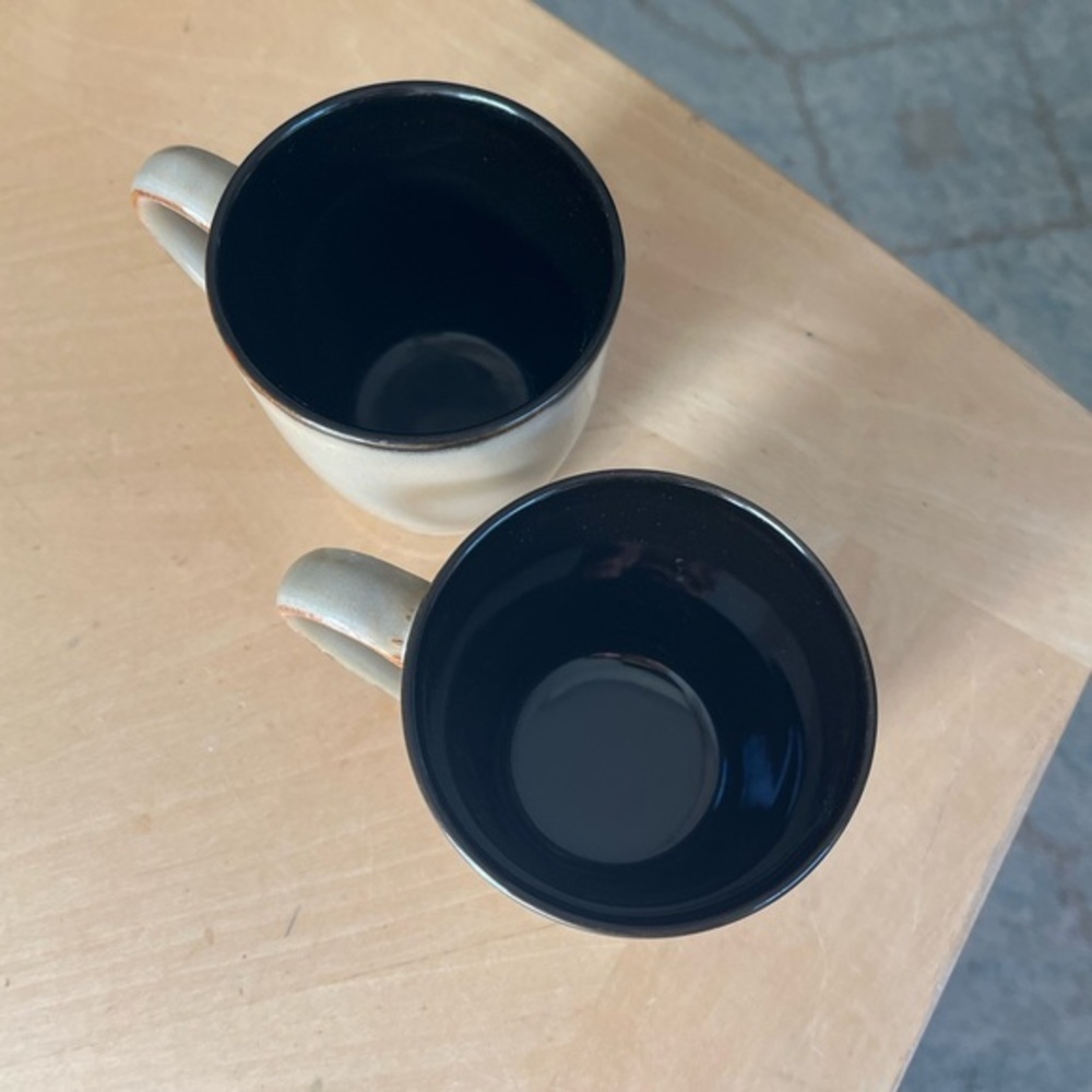 Pfaltzgraff Taos Cream/Tan and Black Ceramic Mugs 12 oz. Set of Two - Picture 8 of 12